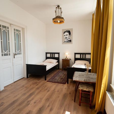 Zbirozsky Dvur Hotel Zbiroh Luaran gambar